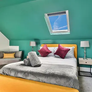 https://spacious-property-in-a-great-location.yorkshirehotels.net